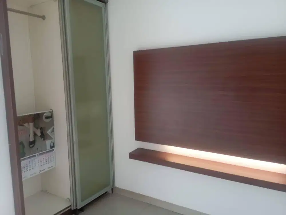 DIJUAL RUMAH CANTIK 2 LANTAI DI METRO MARINA ANCOL,JAKARTA UTARA