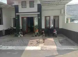 Rumah 1 lantai Masi sangat Terawat Siap Huni