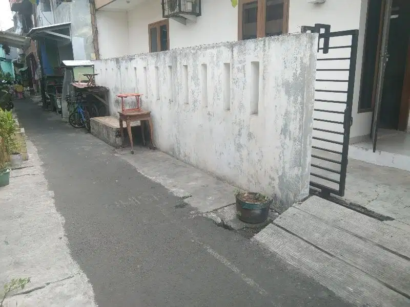 Di Jual Rumah Siap Huni dan Asri di Rawa Selatan, Jakarta Pusat