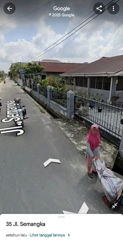 Rumah tengah kota pekanbaru