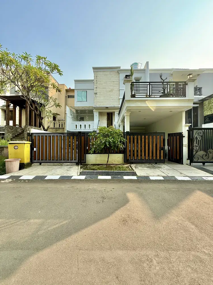 JUAL RUMAH DI PERMATA MEDITERANIA JAKARTA SELATAN PERBATASAN JAKARTA