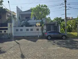 Rumah Bagus 2 Lantai Siap Huni di Perumahan Eite Solo Baru