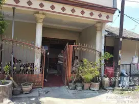 RUMAH DI DESA KALIOMBO, KEDIRI