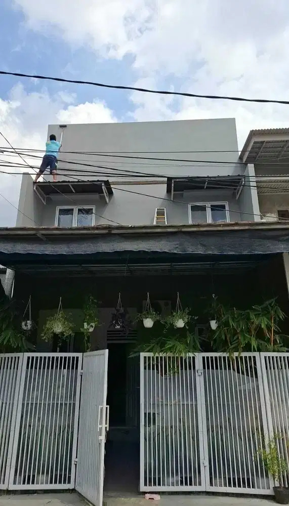 DI JUAL RUMAH CANTIK DALAM PERUMAHAN GRIYA KENCANA 1