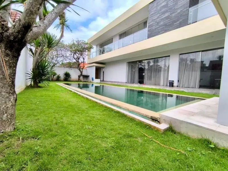 Villa modern tumbak bayuh mengwi