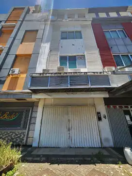Ruko 3 Lantai di Malibu Square BSD, Hanya 12 menit ke tol Serpong