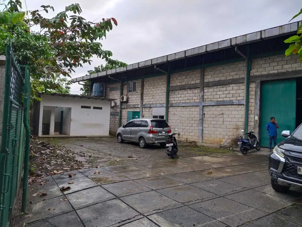 DISEWAKAN GUDANG SIAP HUNI