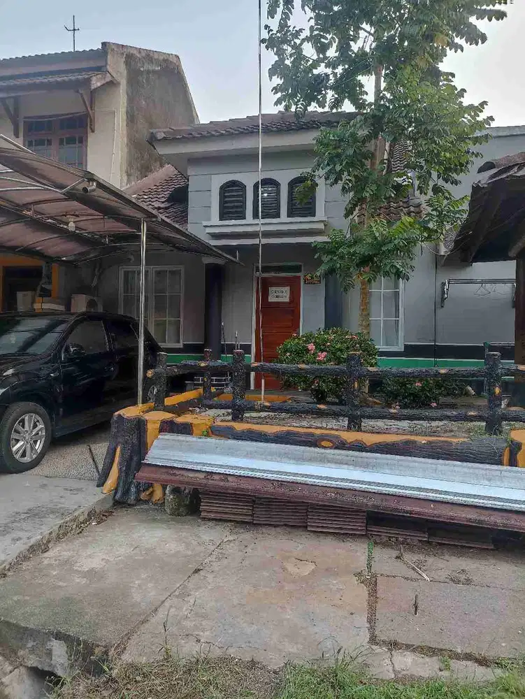 Rumah Disewakan Murah Furnished di Lembah Hijau