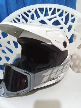 Helm rsv x oneonenine