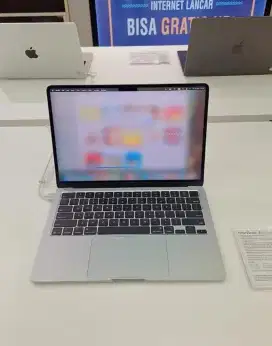 Macbook Air M4 16/256