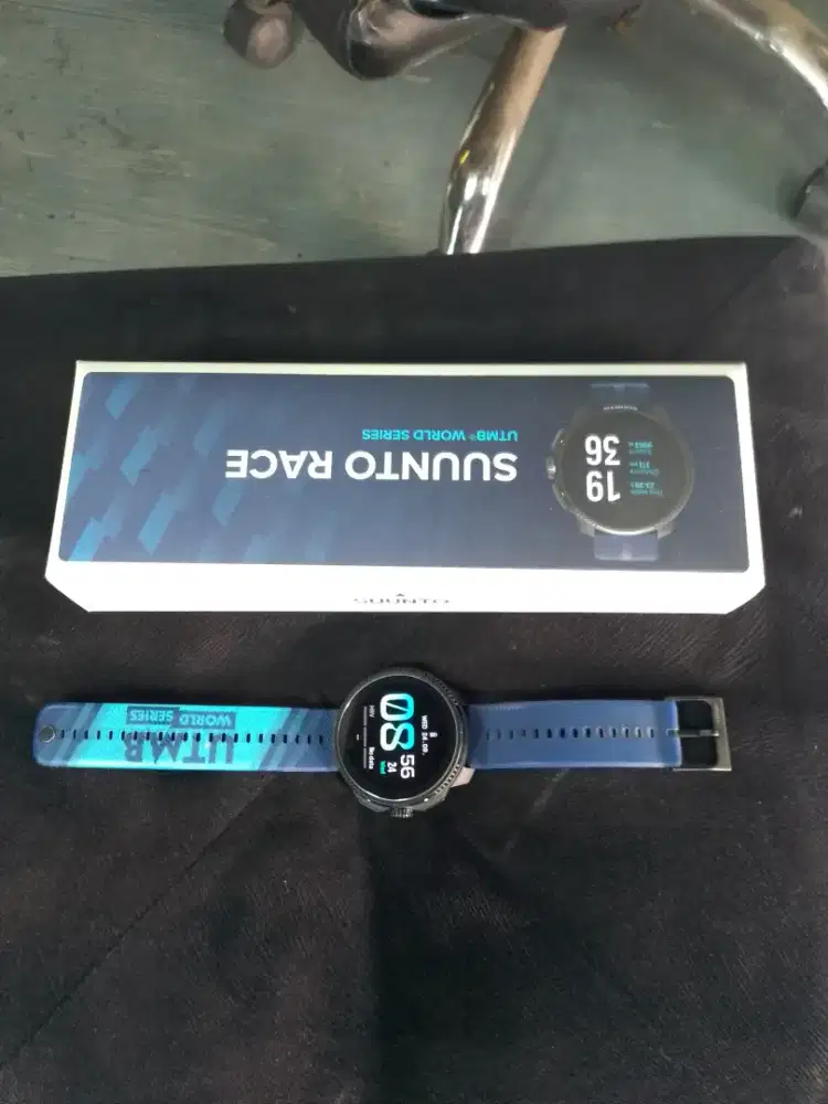 Jam tangan suunto Race UTIMB unisex world series solar