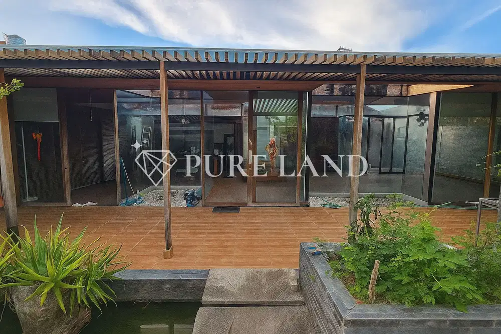 3BR Japanese Designer’s Villa in Renon