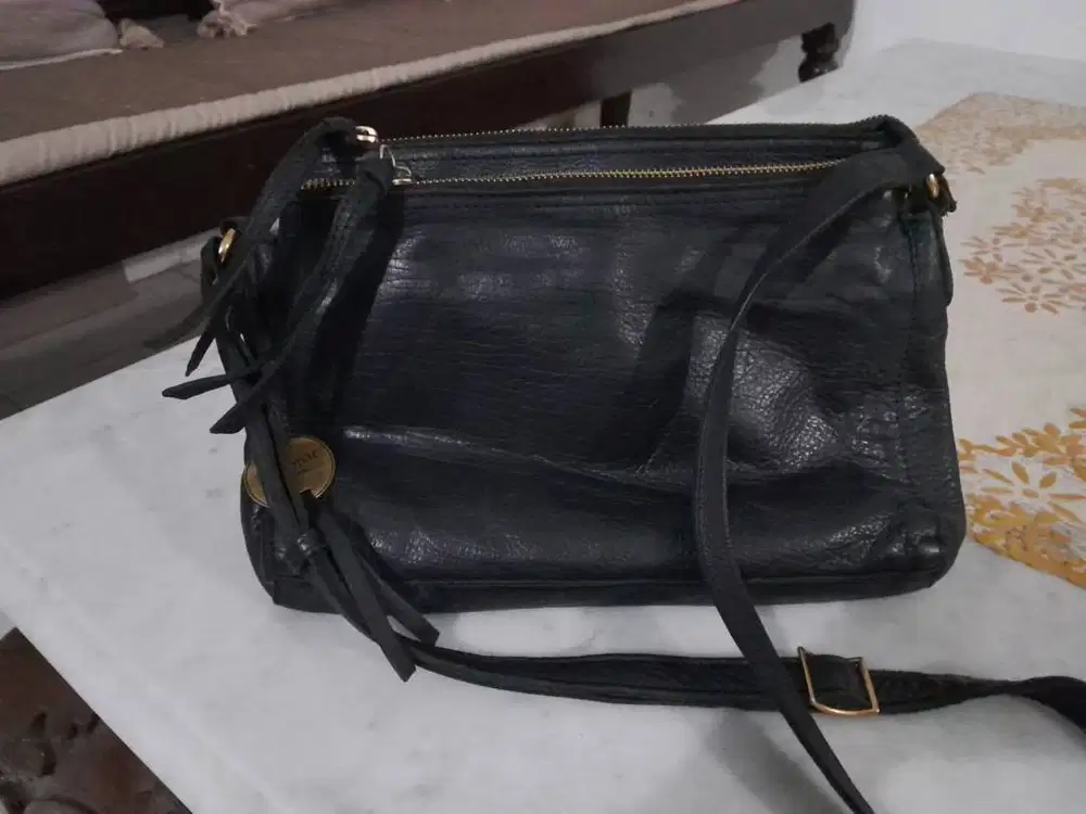 Sling Bag Marg*t untuk Harian dan Pesta