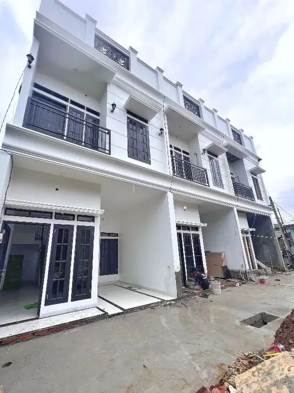 RUMAH BARU AKSES MOBIL TERMURAH DICONDET BALEKAMBANG JAKTIM