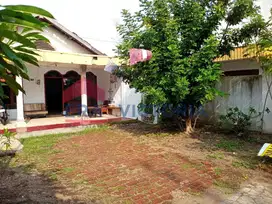 DISEWAKAN Rumah Terletak di Tengah Kota Kediri 2 menit ke RS AD&RSIA