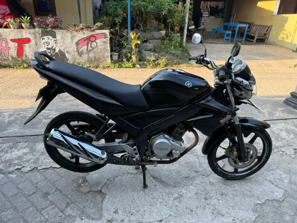 Yamaha Vixion THN 2010 plat AB sleman