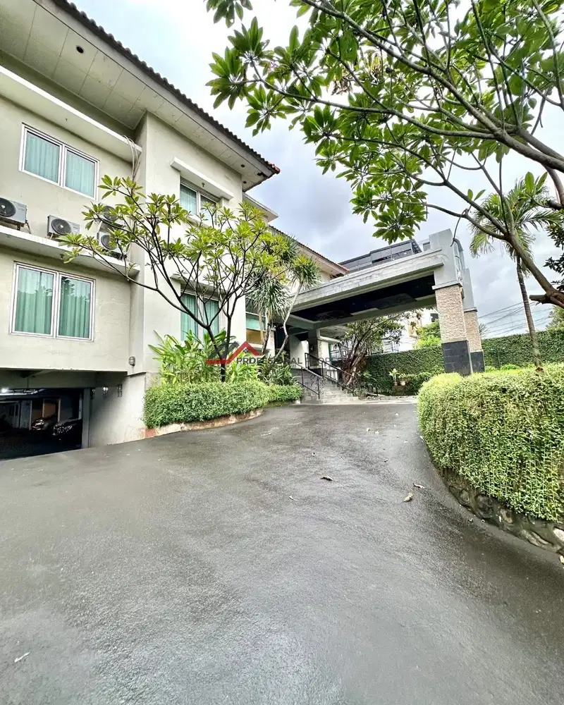 Hotel Lokasi Strategis Area Komersil Di Cipete