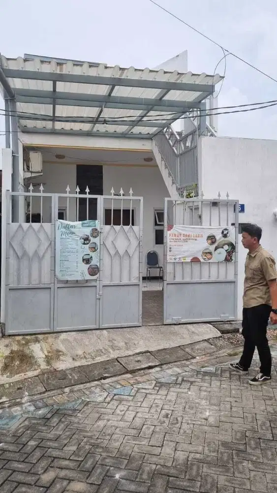 RUMAH DI KELURAHAN LONTAR, SAMBIKEREP SURABAYA