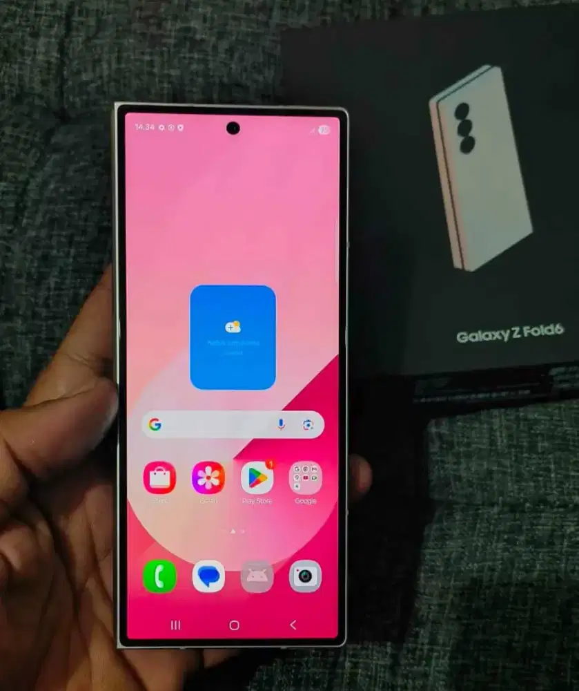 SAMSUNG Z FOLD 6 5G RAM 12/256GB ORIGINAL SEIN NORML

TAMPILAN MEWAH