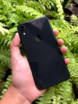 iPhone XR 64 GB black