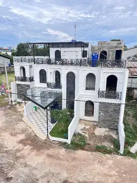 Rumah gaya clasik eropa 2.5lt di Cibubur dkt LRT harja mukti