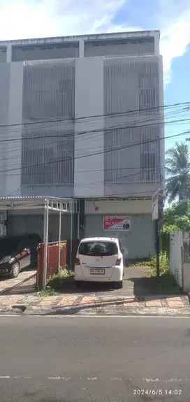 Dijual ruko di Tanjung Batu Jln Sam Ratulangi