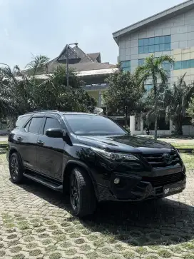 Fortuner TRD 2019 4x4Tetradrive Automatic Hitam Good Condition