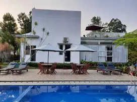 Dijual Villa Komersil, Fasilitas Lengkap Kolam Renang Di Megamendung
