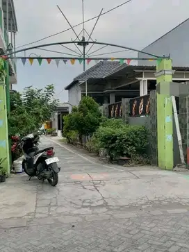 RUMAH EKS WARUNG DI BANYUURIP 15 METER DARI POROS UTAMA