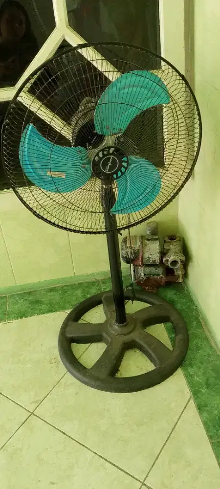 Kipas angin advance anginnya kencang