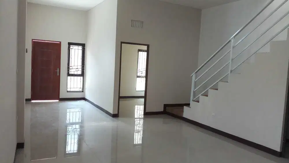 Disewakan Rumah Siap Pakai Dua Lantai Sayap Peta Dekat Tegalega
