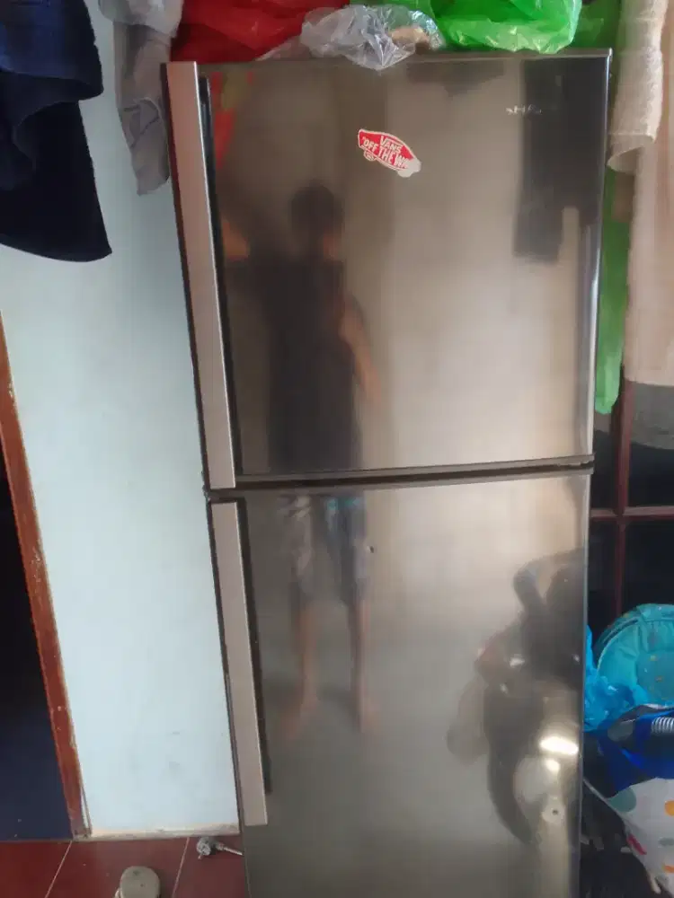 Kulkas Sharp 2 pintu