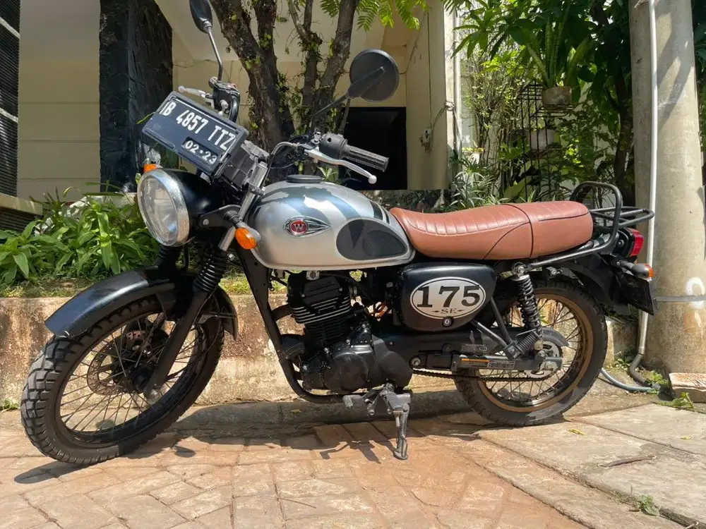 KAWASAKI W 175 Silver