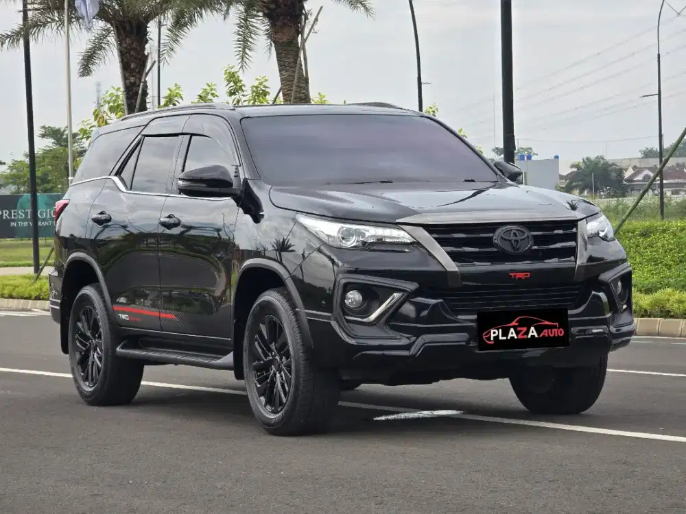 Toyota Fortuner 2020
VRZ TRD 2.4 Automatic
Diesel (4x2) mobil diesel