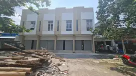 Ruko Baru Strategis Jalan Letjen Sutoyo Dekat Jalan Jayawijaya Solo
