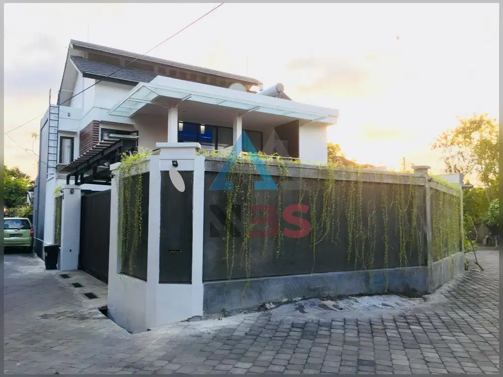For Sale House with private pool at one gate residential in denpasar