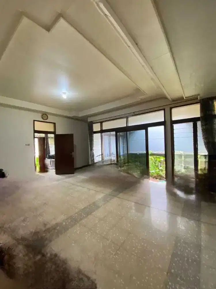Rumah Luas Hook Nyaman Strategis di Turangga Bandung
