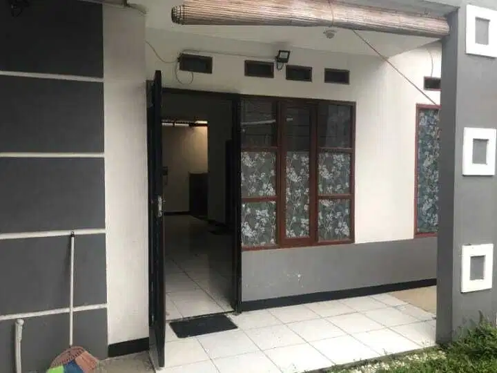 Dijual rumah bagus murah taman cibaduyut indah bandung