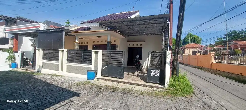 RUMAH SEWA DEKAT UNIMUS BEBAS BANJIR DAN STRATEGIS