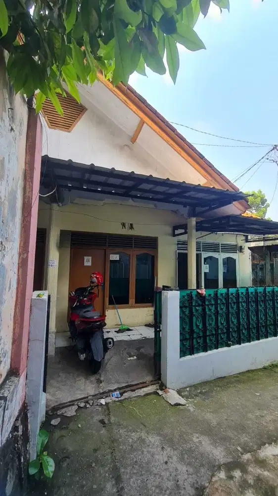 Kontrakan Aktif dijual 4 Pintu, Agus Salim, 4 Menit Stasiun Bekasi,SHM