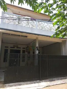 BANTING HARGA, DIJUAL RUMAH MURAH 2 LANTAI DI BUKIT GOLF