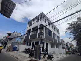 Di jual Rumah 3 Lantai di Kemayoran Jakarta Pusat