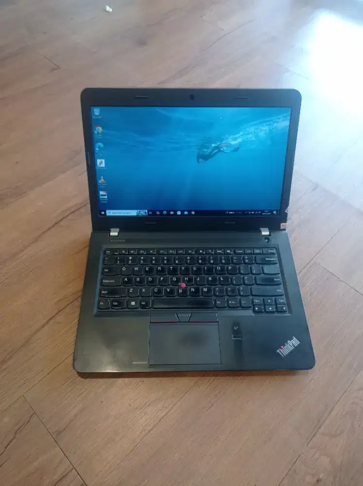 Di jual laptop lenovo e460 i5 gen 6 ram, 8 ssd 120gb . BU.