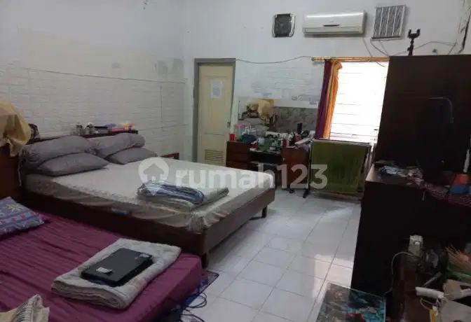 Rumah 1,5 Lantai Bagus SHM di Karang Anyar , Jakarta Pusat