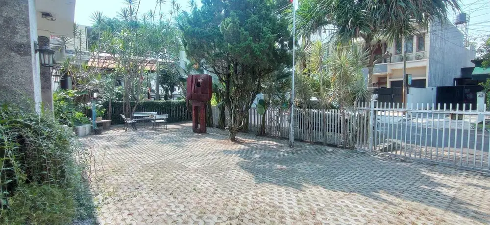 Disewakan Rumah Cocok Untuk Hunian Dan Kantor Sayap Riau