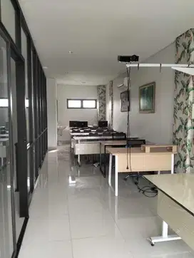 Disewakan ruko strategis di Pasar Modern Timur 2 furnished kantor BSD