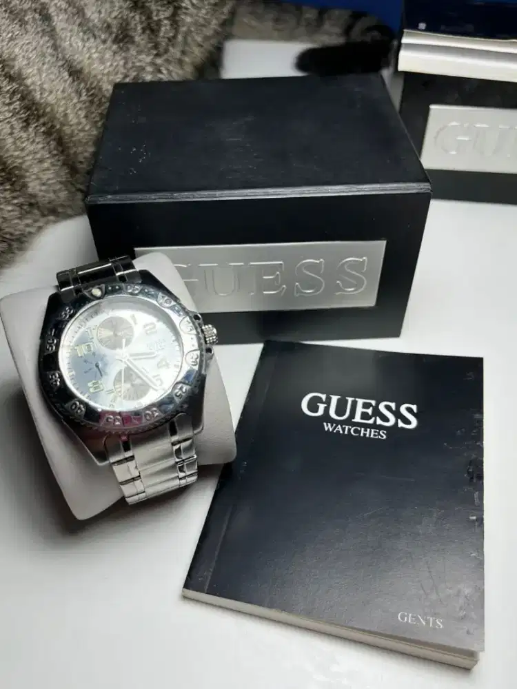 Jual jam Guest preloved