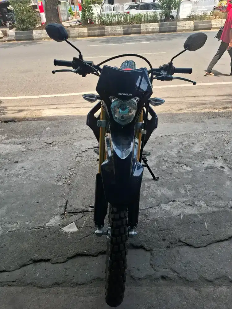 Honda Crf 150cc 2024 pemakian 2025 hitam merah