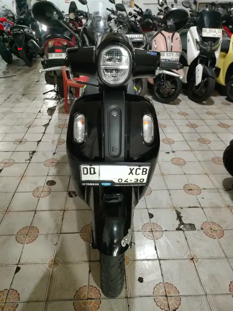Yamaha Fazzio 125cc 2025 hitam