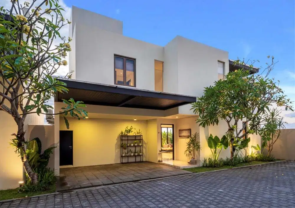 LUXURY PRIVATE VILLA IN PABEAN BEACH